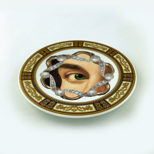 Image of Lover Eye pearls - Fine China Plate - #0781