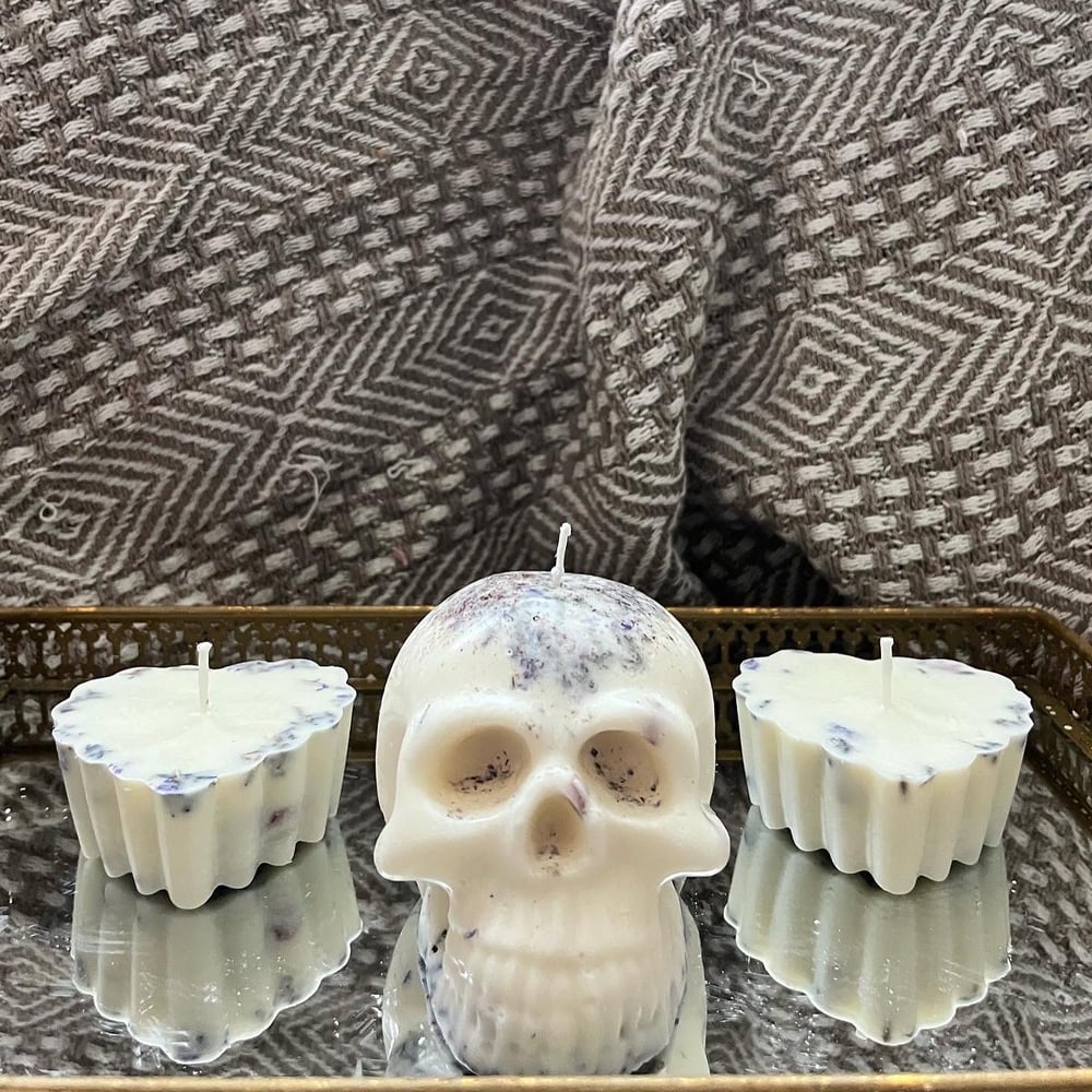 Lavender wormwood peony skull heart bundle