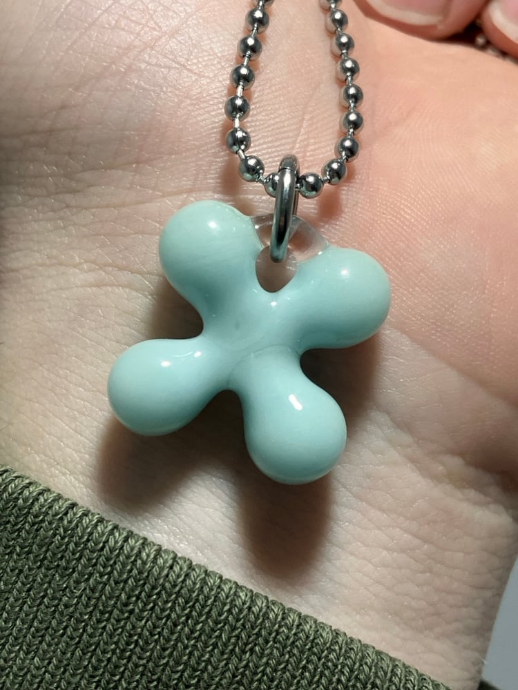 Image of lightest blue clover