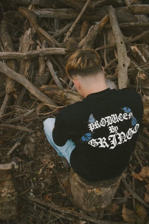 Image of BUTTERFLY T SHIRTS/SHORTS [LIMITED EDITION]