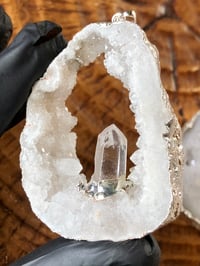GEODE PENDANT WITH CLEAR QUARTZ CENTER- ELECTROPLATED