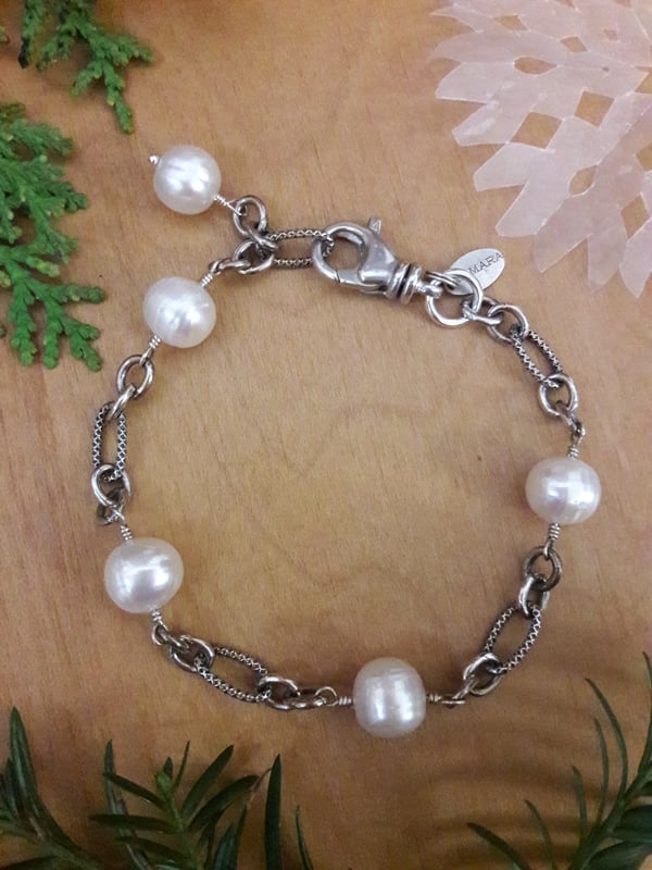 Image of Sterling Chain Bracelet with White Pearls 1YB