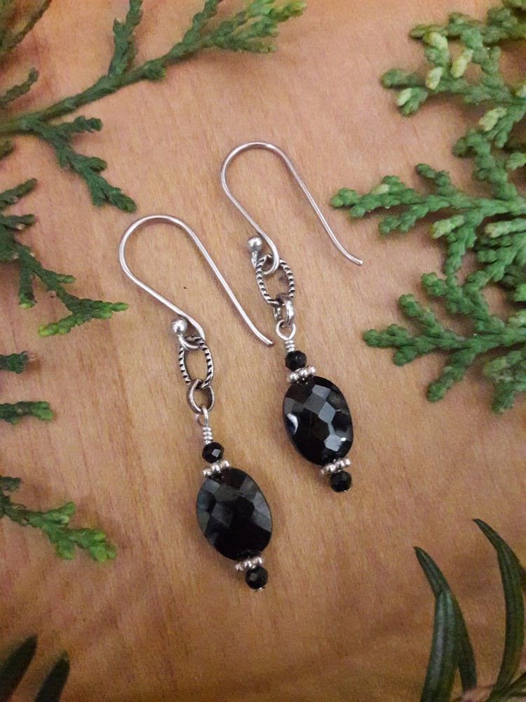 Image of Black Onyx Oval Earrings 1QL
