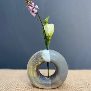 Image of Doughnut vase #1