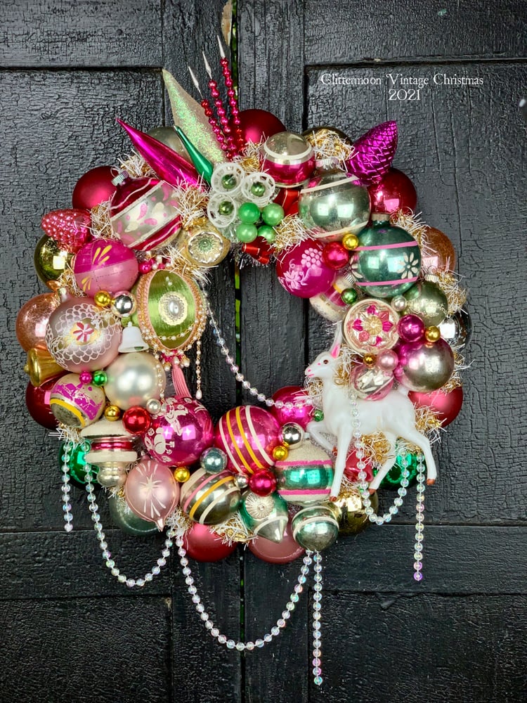 Image of Rosy Holiday Wreath