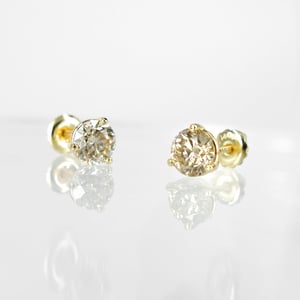 Image of 14k yellow gold Champagne Diamond stud earrings, set with 2 champagne diamonds = 2.16ct C2. Pj5857