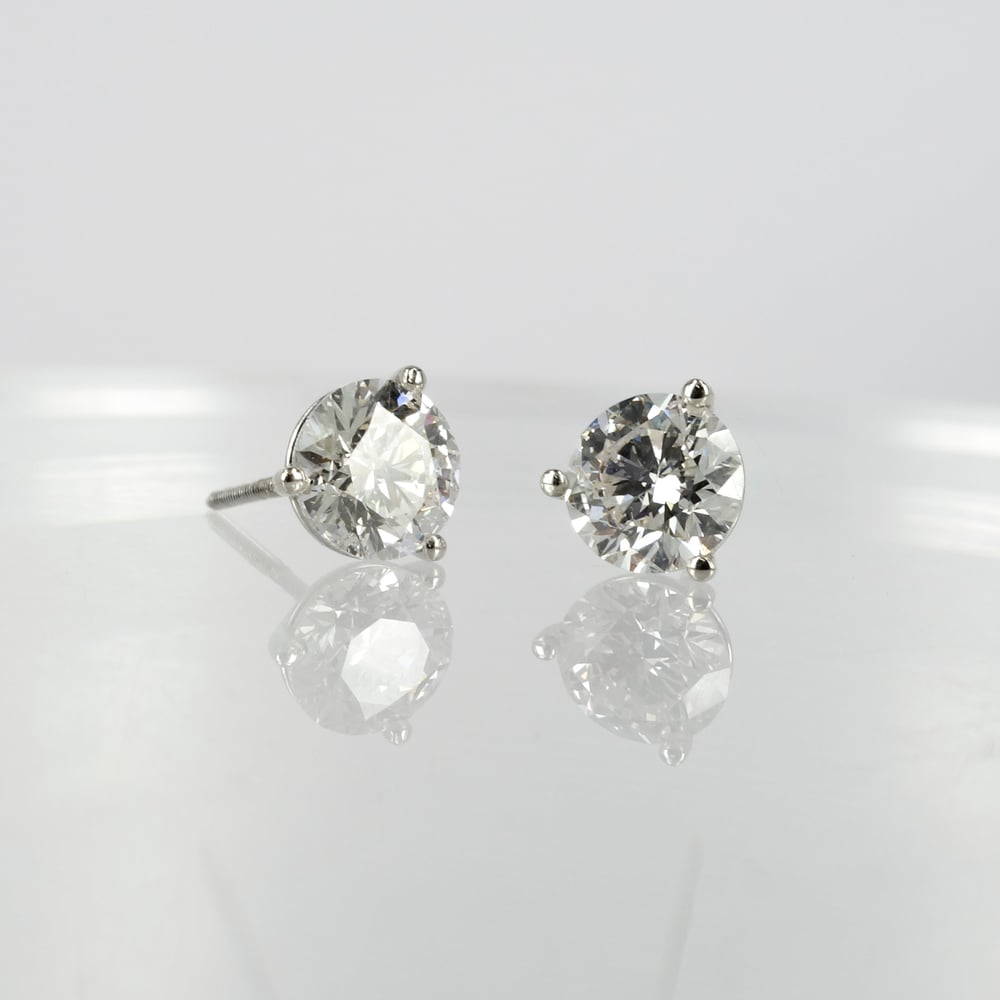 Image of Large diamond stud earrings set with 2 diamonds = 2ct GSI2. Pj5856