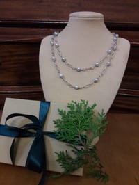 Image 2 of Twisted Sterling Chain with Gray Pearls 4IP