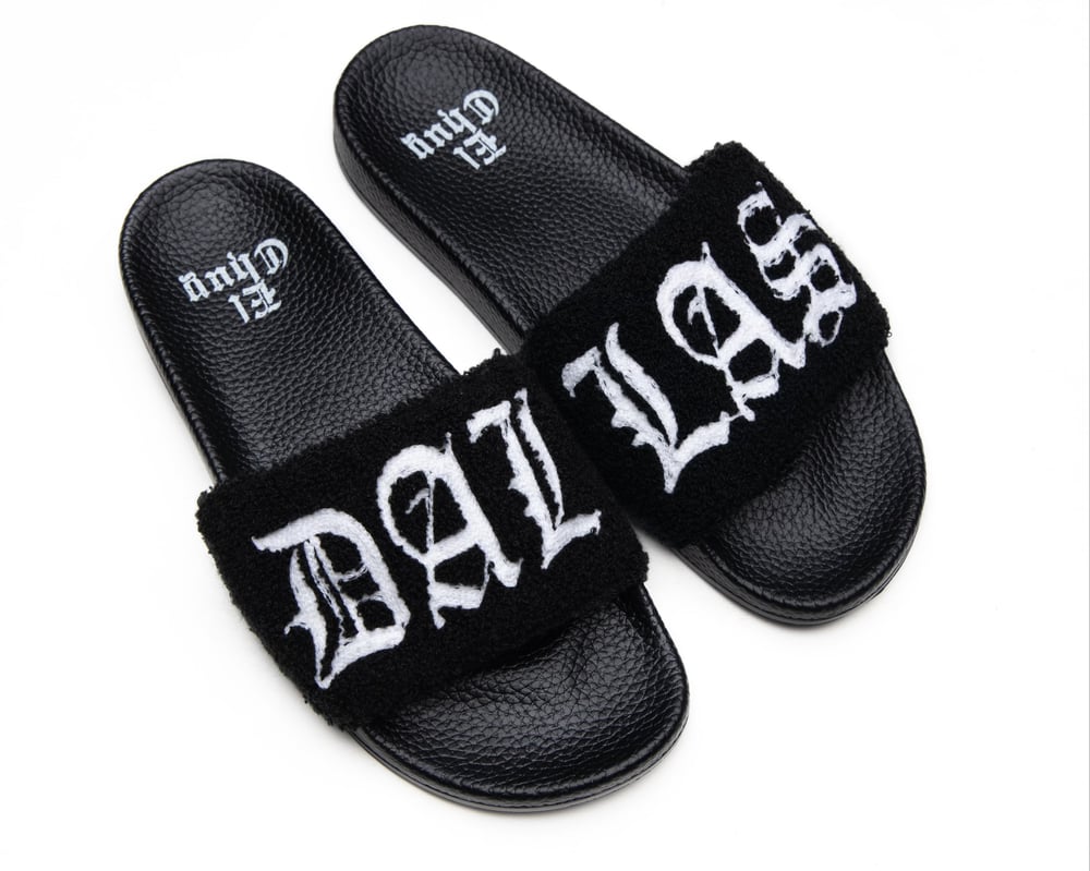 Image of DALLAS PANDA SLIDES (PREORDER)