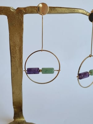 Image of Lillian. Pendientes largos con semipreciosas.