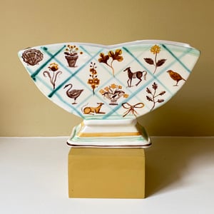 Image of Lattice Motif - Romantic Vase