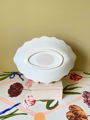 Image of The Shell Museum - Romantic Bowl