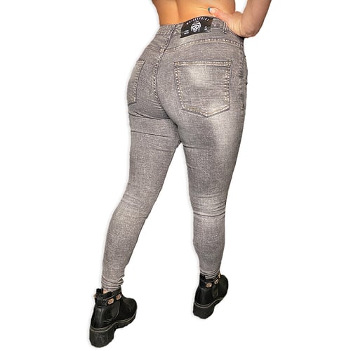 Image of Silver Seal (for her)