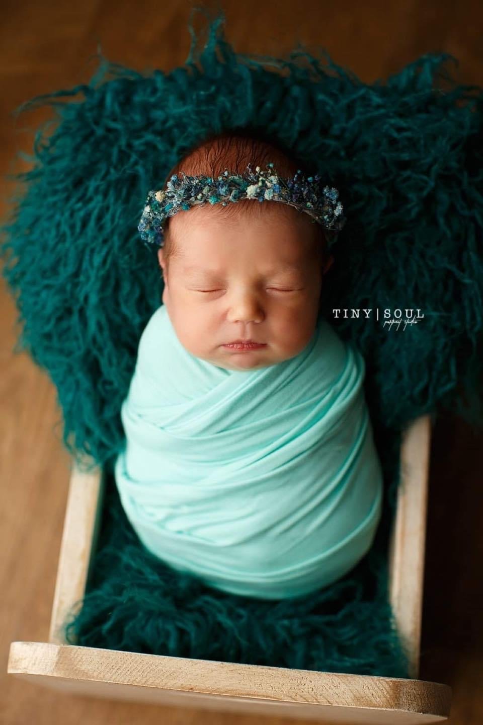 20% off Head to Toe Newborn Session ($550 regularly)