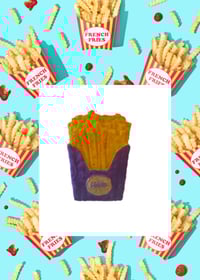 Fluffy Fries Bath Bomb