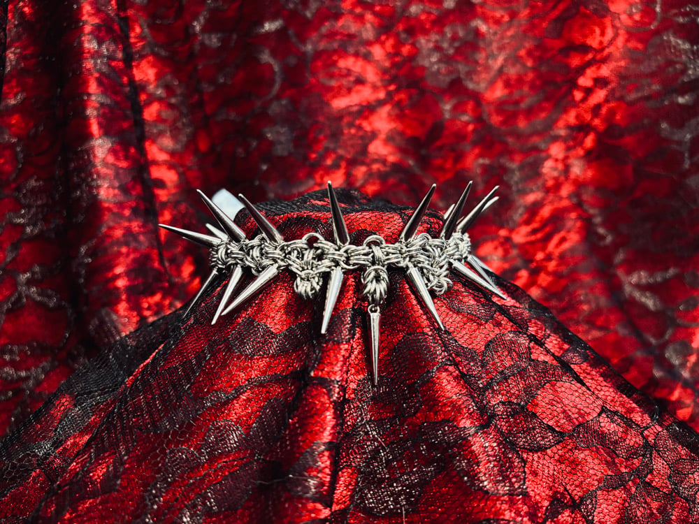 Image of 𝔖𝔱𝔞𝔤 𝔅𝔢𝔢𝔱𝔩𝔢