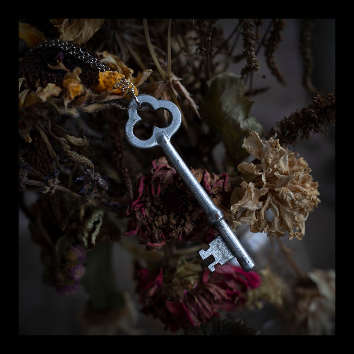 Antique Bronze Skeleton Key Necklace Ornate Key Necklace -  Norway