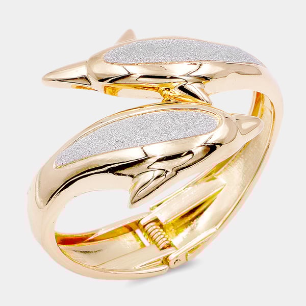 Image of BLUNG DOLPHIN BANGLE