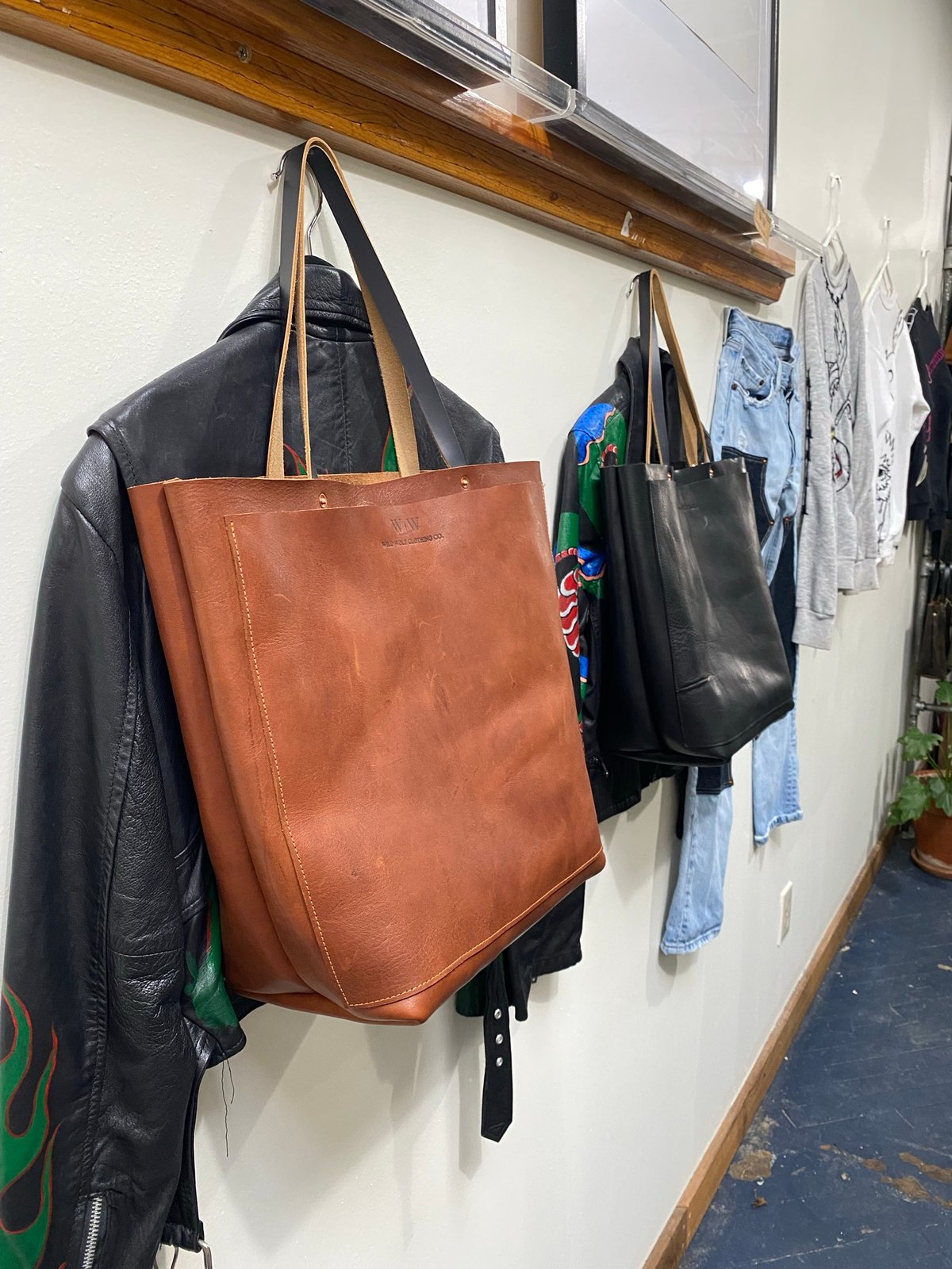 City Standard tote - multiple colors 