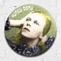 Image 2 of David Bowie, Hunky Dory GIANT 3D Vintage Pin Badge