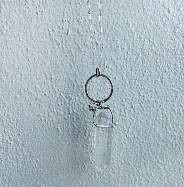 LIGHTFAST: quartz crystal pendant 