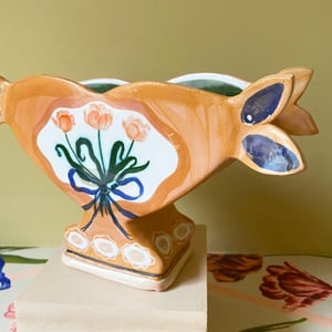 Image of Slight SECOND Tied Tulips - Romantic Vase