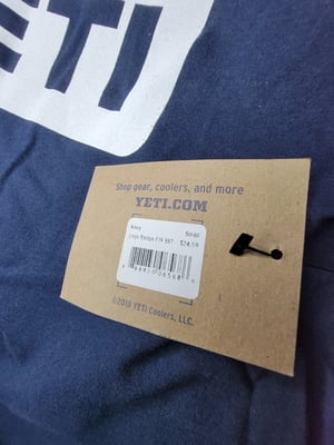 Mens Yeti Logo Badge Tee Size Small NWT