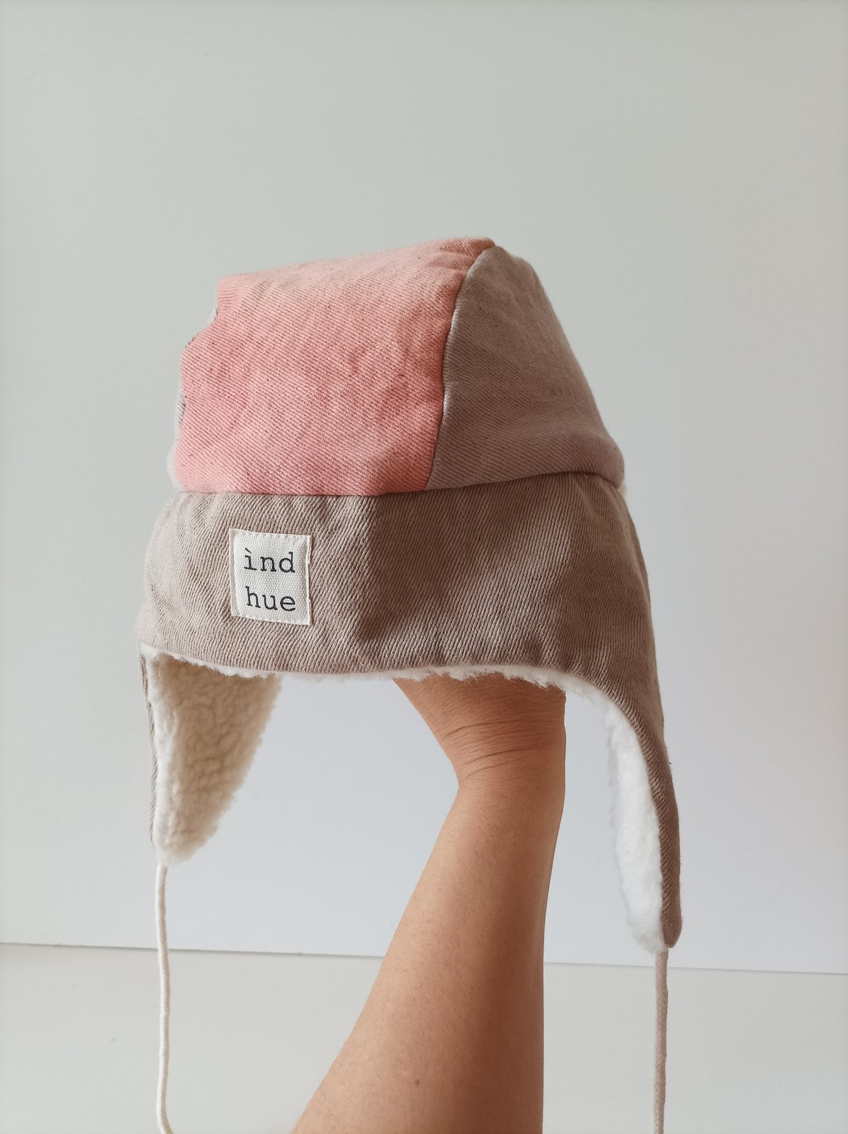 Image of "UNO PER TIPO"_ NATURALLY DYED HAT n 02