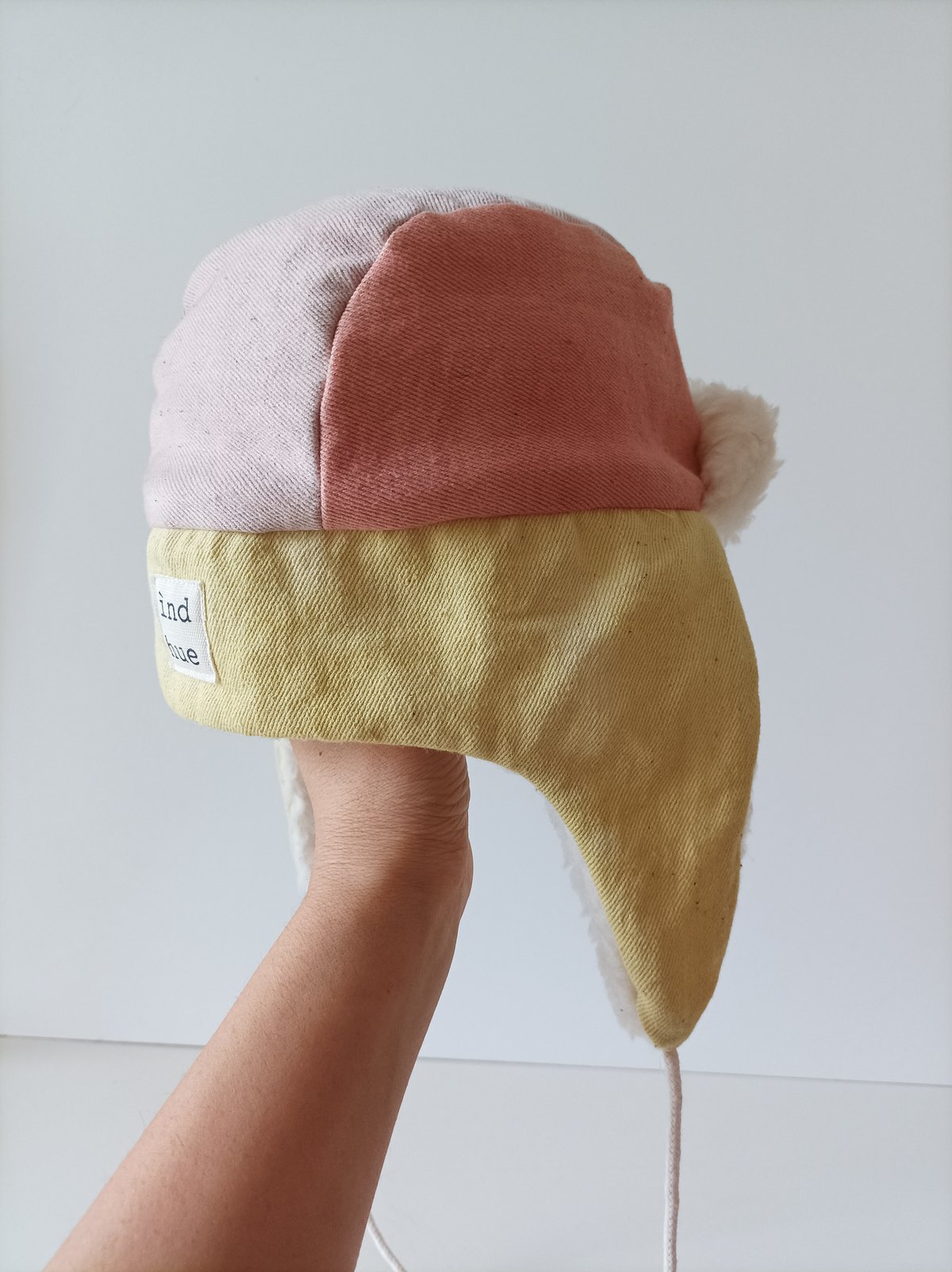 Image of "UNO PER TIPO"_ NATURALLY DYED HAT n 03