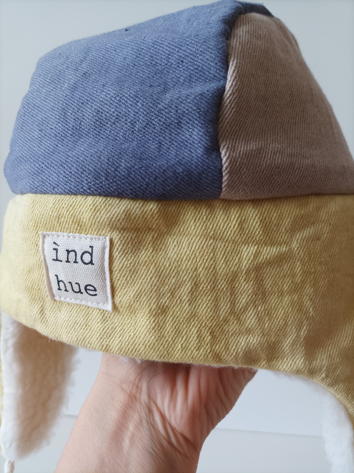 Image of "UNO PER TIPO"_ NATURALLY DYED HAT n 07