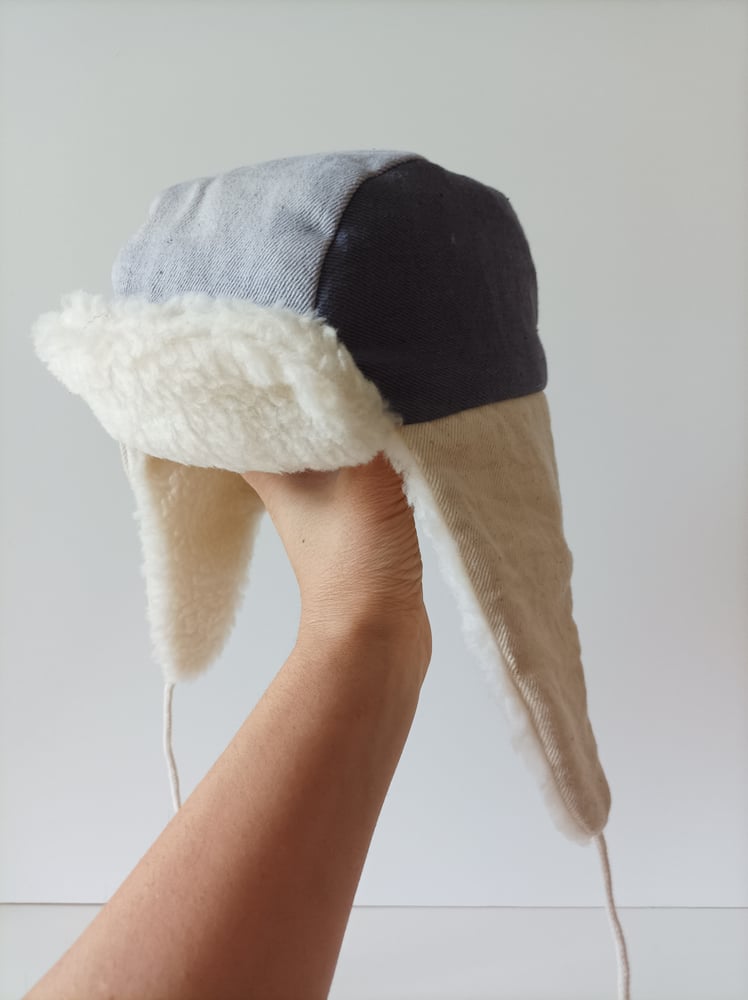 Image of "UNO PER TIPO"_ NATURALLY DYED HAT n 08