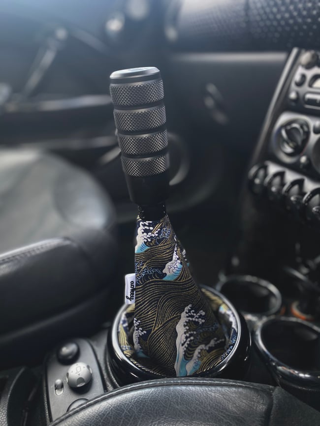 Blue & gold metallic tide wave