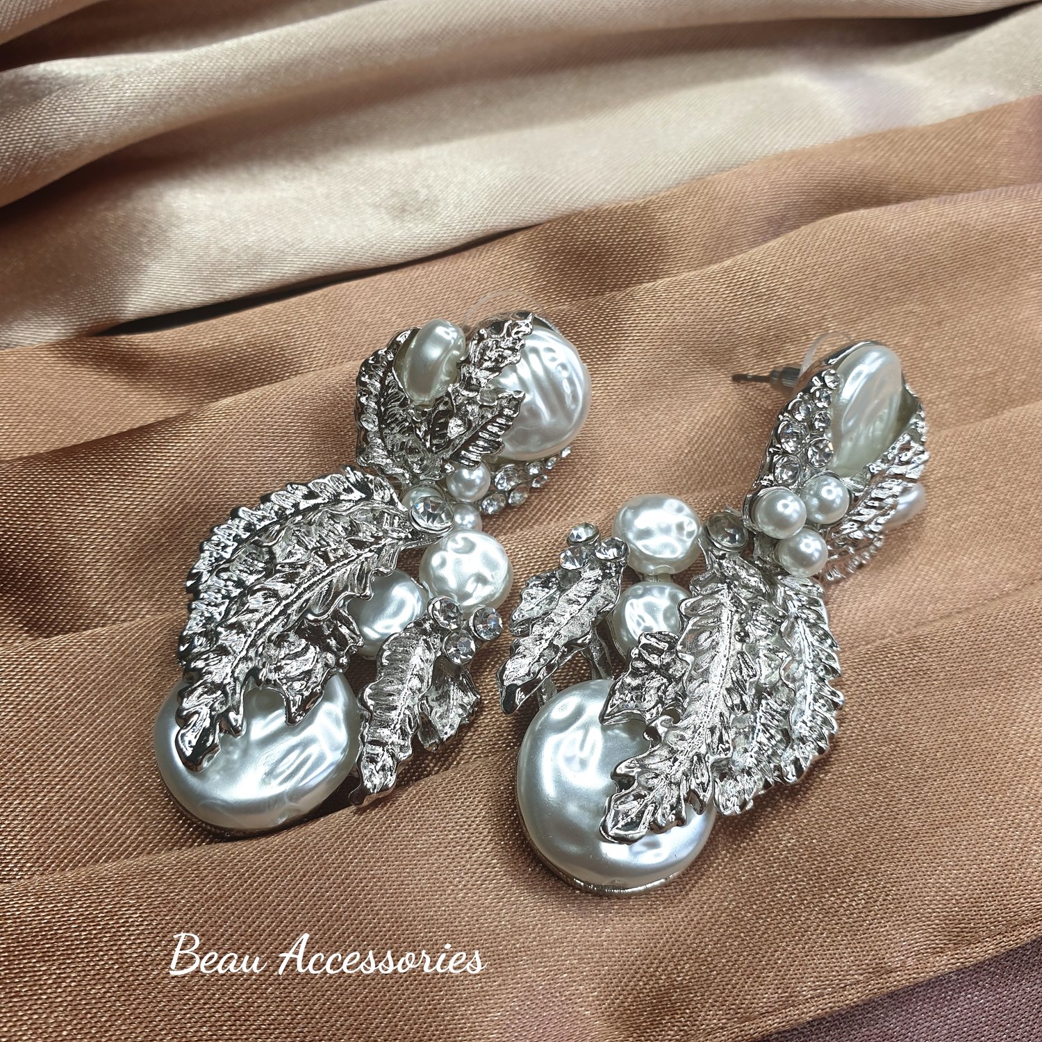 Image of Silver Pearl Statement Earrings 