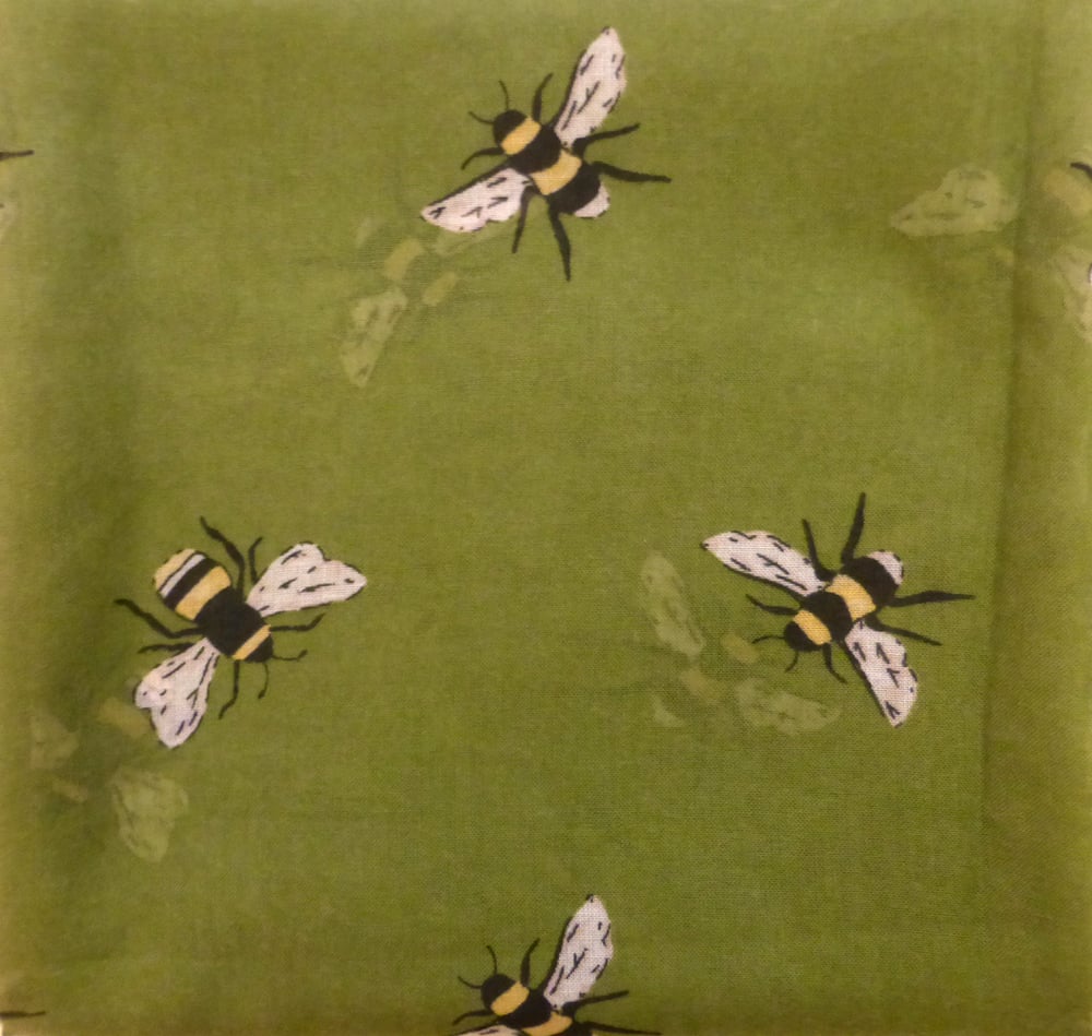 Image of Bee Scarf - Olive