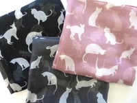 Image 3 of Cat Scarf - Grey