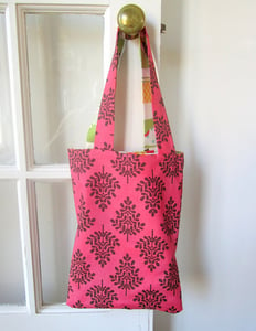 Image of Reversible Tote in Raspberry Chocolate/Birds