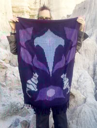 Image 2 of Cat and Stingray