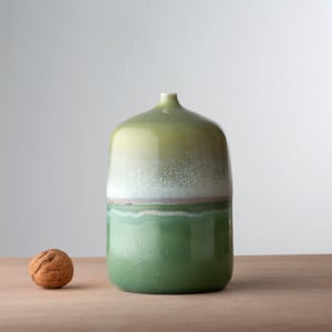 Image of Vase Vert pâle brillant et vert amande foncé