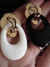 1960s 14CT 12 PAIRS INTERCHANGEABLE EARRINGS  LAPIS ONYX MALACHITE YELLOW GOLD