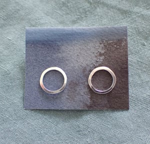 Ear Frame Hoops in Polished Silver or Oxidized Silver