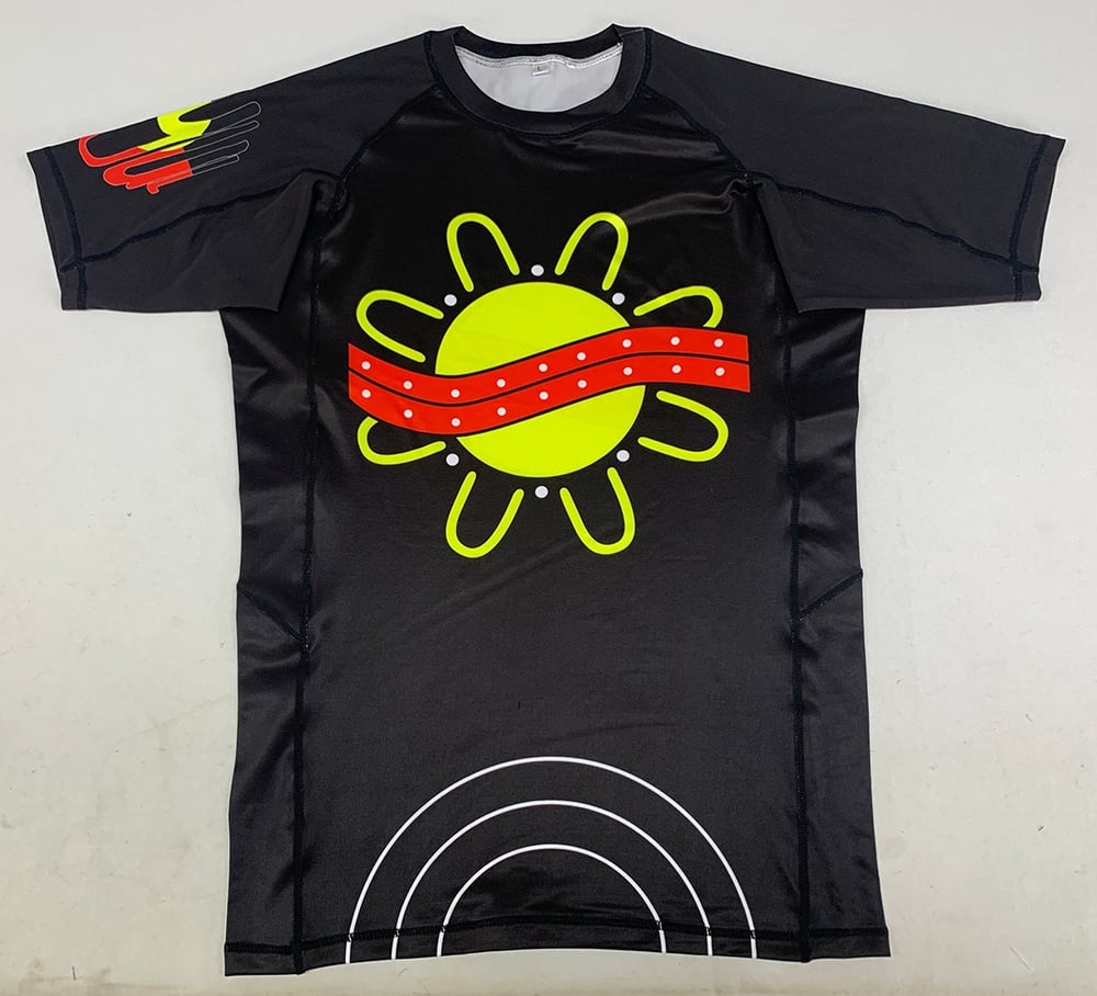 MAAYUL [-o-] youth rash guard 