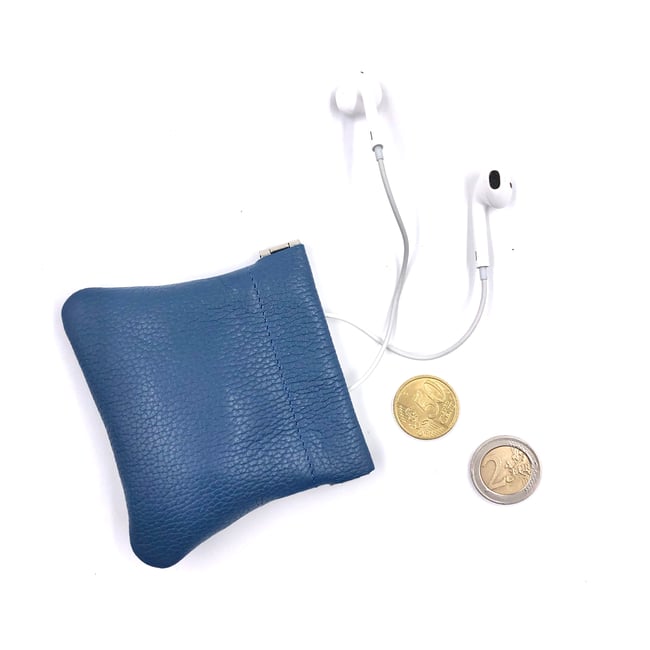 Colored clic-clac purse