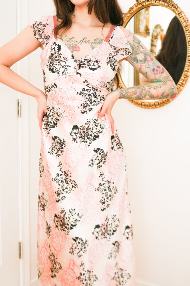 Image of Early 2000s Enchanting Pink and Black Floor Length Princess Nightgown (Small)