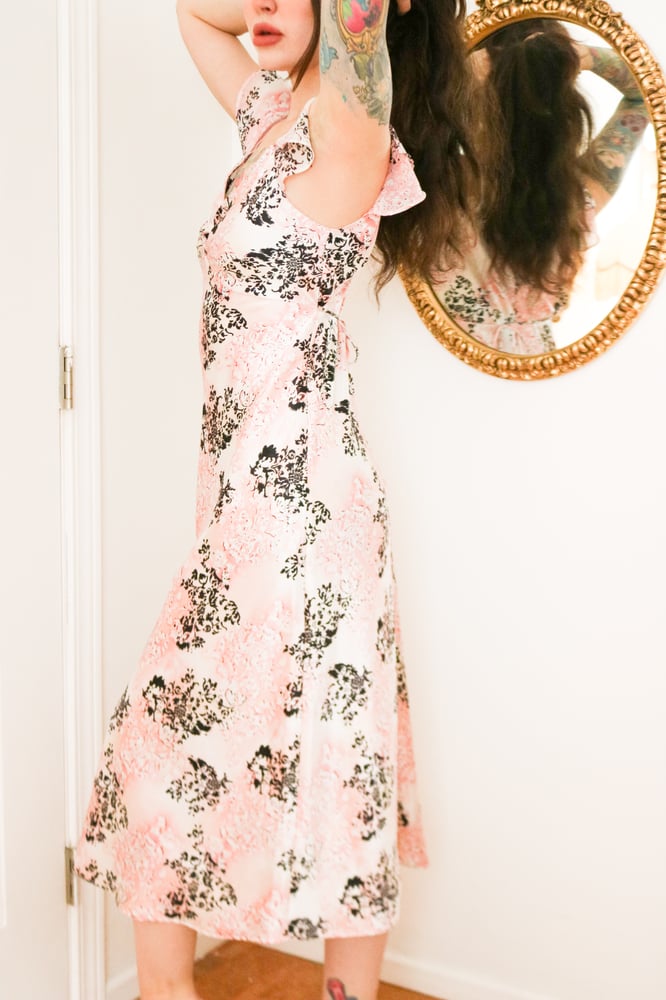 Image of Early 2000s Enchanting Pink and Black Floor Length Princess Nightgown (Small)