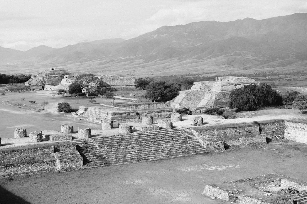 Image of Black and White Ruins