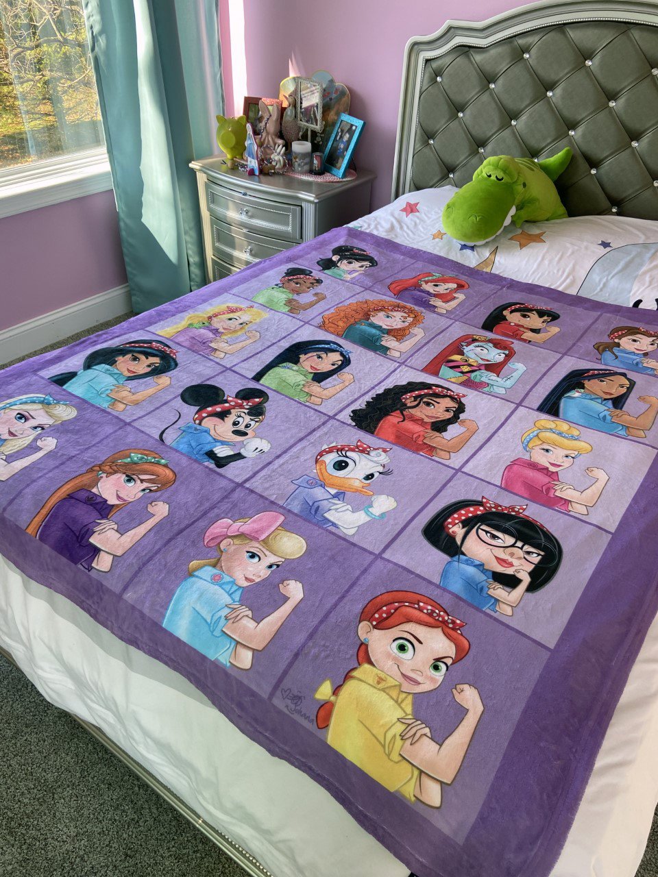 Image of Riveters 50"x60" Plush Blankets