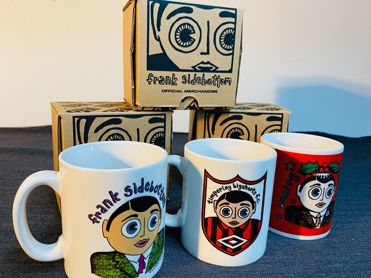 Image of 'Merry Thingy' Mug with bonus Xmas 'Bin-Lid' badges x 4 (while stocks last)