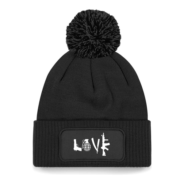 Image of BONNET NOIR POMPON - LOVE