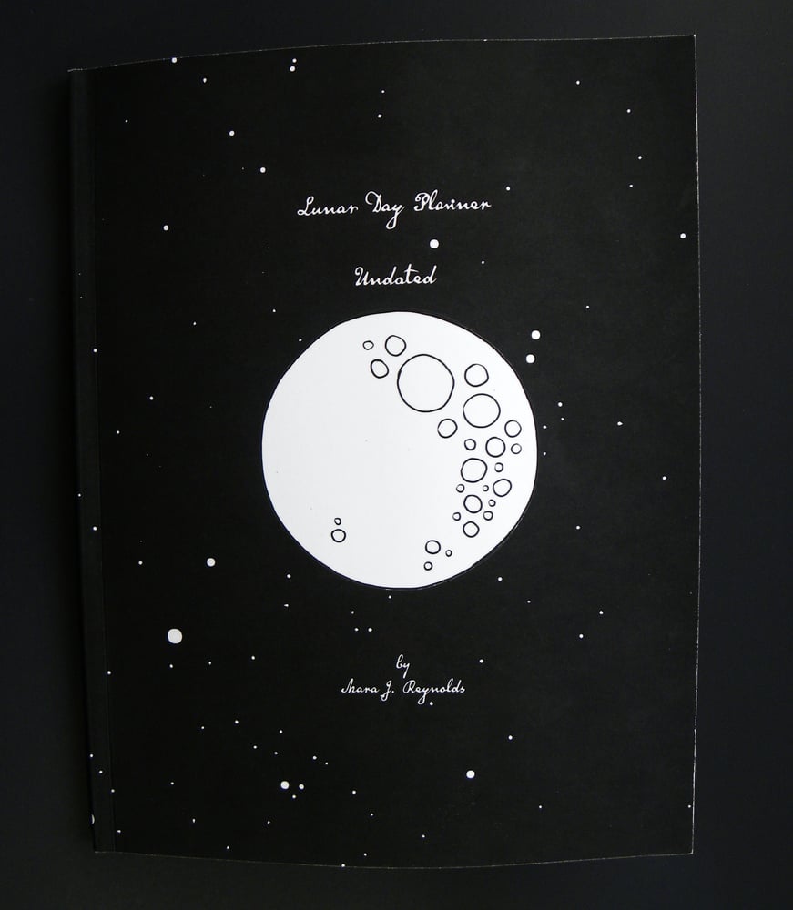 Image of Lunar Day Planner: Undated 9x12"