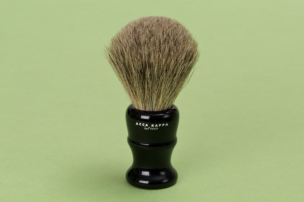 Image of PENNELLO DA BARBA IN PURO TASSO / PURE BADGER SHAVING BRUSH